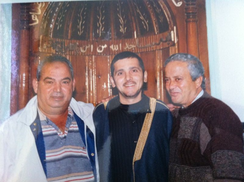 بالفيديو: أصدقاء الحاج "عبد الحميد جفّالي" يتذكرون صديقهم ويتحدثون عن مناقبه